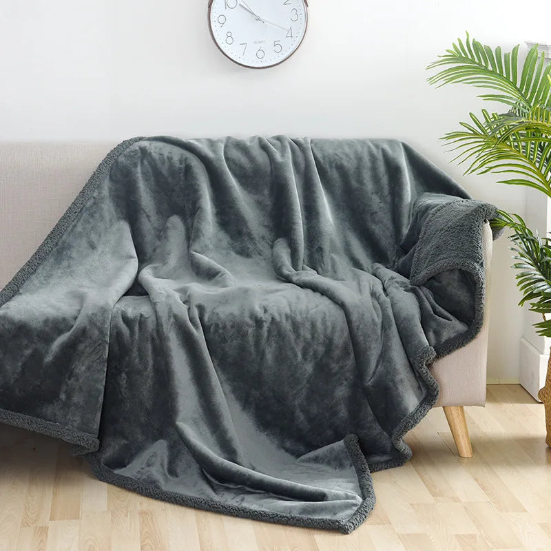 Waterproof Flannel Sofa and Bed Pet Blanket Dog Beds Best Pet